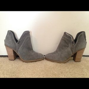 Vince Camuto Liliana Suede Gray Booties Size 4.5